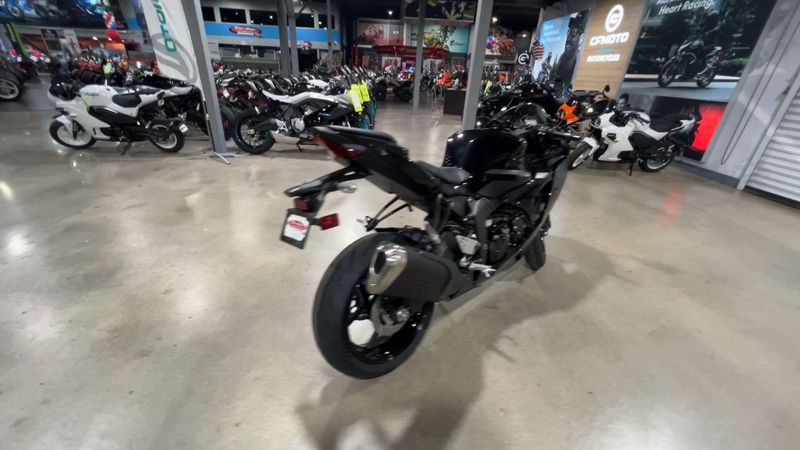 New 2027 Kawasaki NINJA ZX-6R ABS Image 8