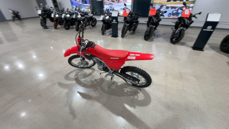 New 2027 Honda CRF125F BIG WHEEL Image 9