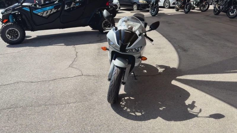 New 2026 Honda CBR600RR Image 8