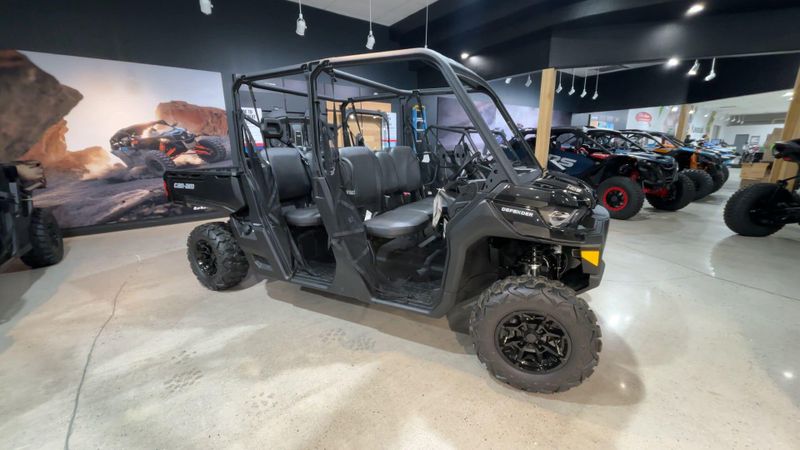 New 2026 Can-Am DEFENDER MAX DPS HD9 Image 5