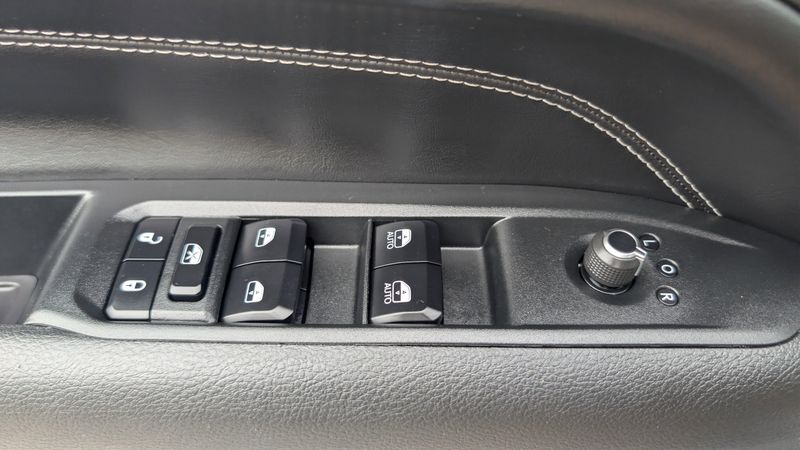 Used 2023 Jeep Compass AltitudeImage 20