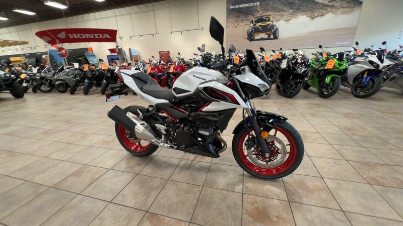 New 2026 Kawasaki Z500 SE ABS Image 2