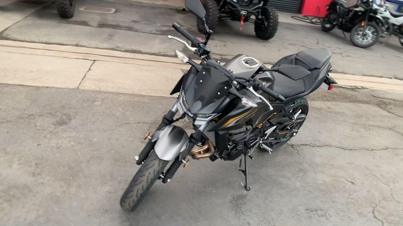 New 2026 Kawasaki Z500 ABS Image 4