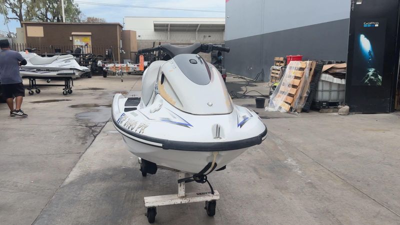 Used 2000 Yamaha GP 800 Image 3
