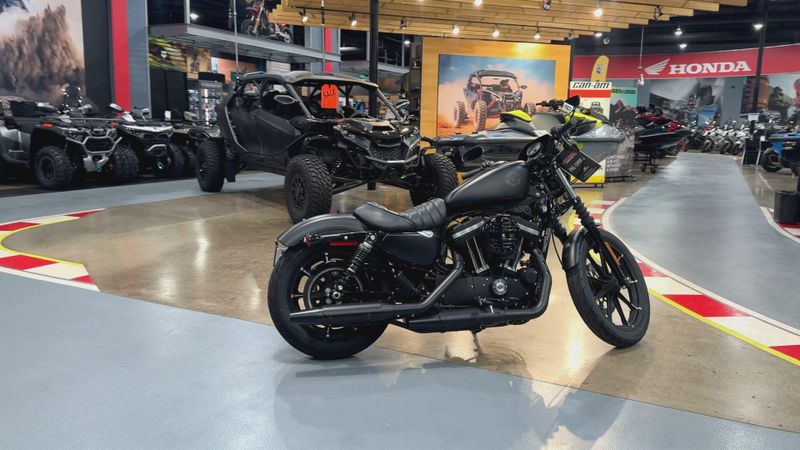 Used 2022 Harley-Davidson SPORTSTER IRON 883 Image 5