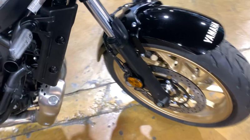 New 2025 Yamaha XSR700 Image 4