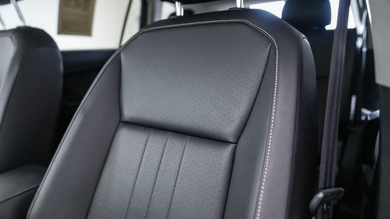 2022 Volkswagen Tiguan 2.0T SEImage 23