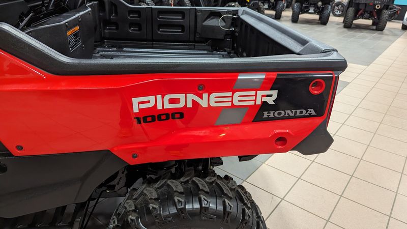 2023 Honda PIONEER 10006 CREW DELUXEImage 8