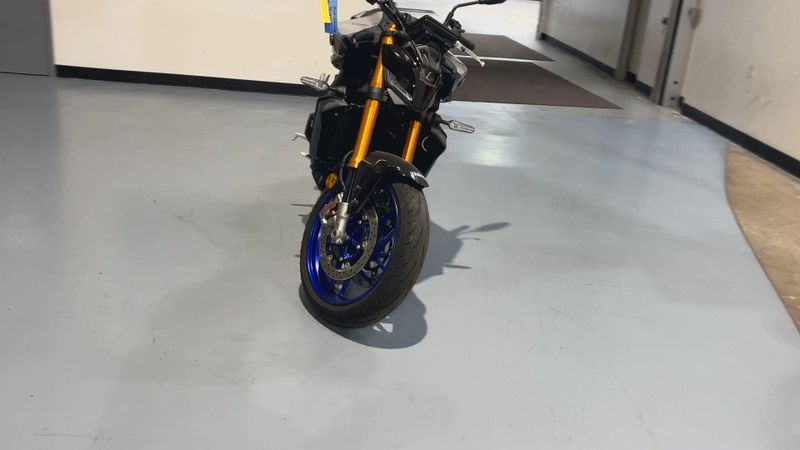 2025 Yamaha MT-09 SP Image 3
