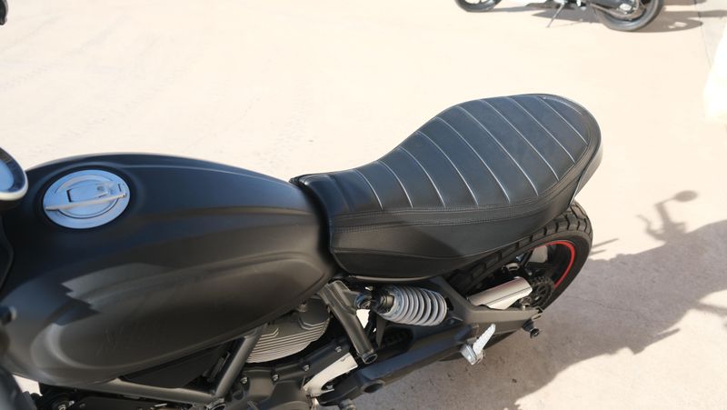 USED 2016 DUCATI SCRAMBLER FLAT TRACK PRO Image 10