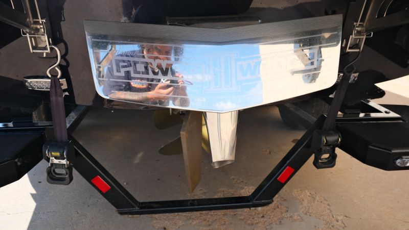 2025 MALIBU WAKESETTER 25 LSV  in a RED-BLACK-WHITE exterior color. Family PowerSports (877) 886-1997 familypowersports.com 