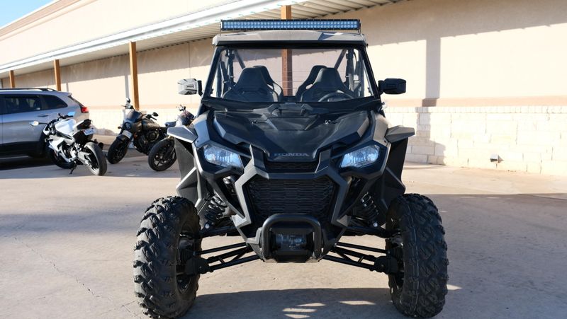 USED 2022 HONDA TALON 1000X4 Image 8