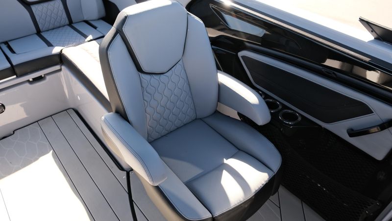 NEW 2026 YAMAHA 255XD Image 24