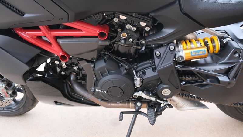 USED 2021 DUCATI XDIAVEL S Image 25