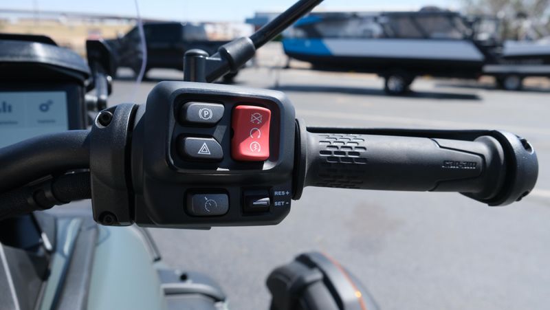 NEW 2026 CAN-AM CANYON REDROCK Image 23