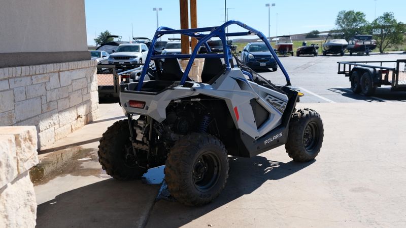 NEW 2026 POLARIS RZR 200 EFI Image 3