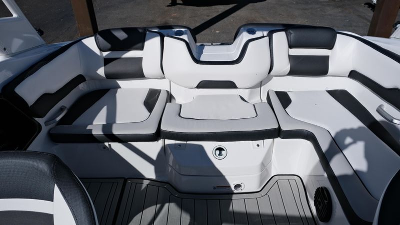 NEW 2026 YAMAHA 195S Image 9