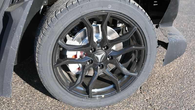 NEW 2025 POLARIS SLINGSHOT S AUTODRIVE JET BLACK Image 18