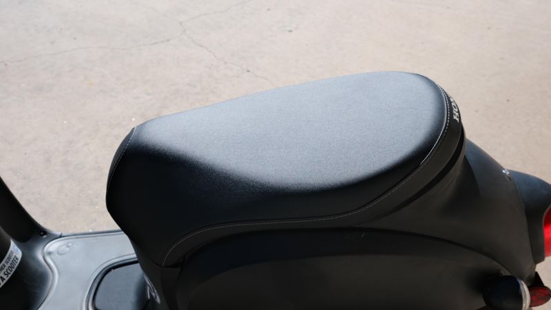 USED 2017 HONDA METROPOLITAN BASE Image 13