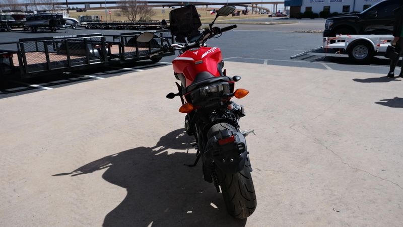 USED 2018 YAMAHA MT09 Image 4