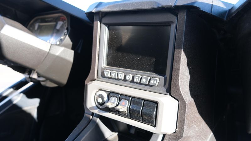 USED 2022 SLINGSHOT SL MANUAL Image 18