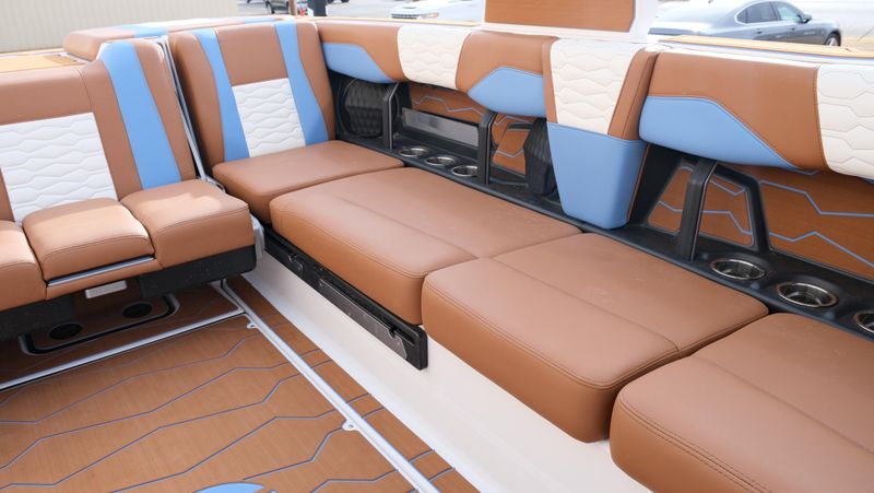 NEW 2026 MALIBU 24 MXZ Image 25