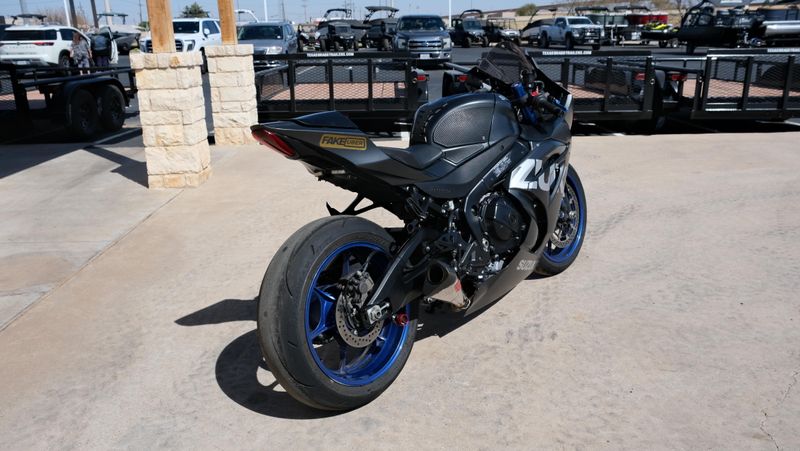 USED 2018 SUZUKI GSX250R Image 4