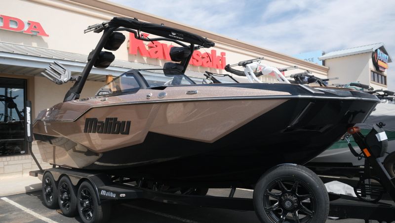 NEW 2026 MALIBU MSERIES M230 Image 3