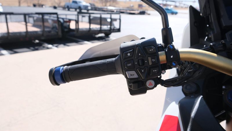 NEW 2025 HONDA AFRICA TWIN ADVENTURE SPORTS ES DCT Image 19