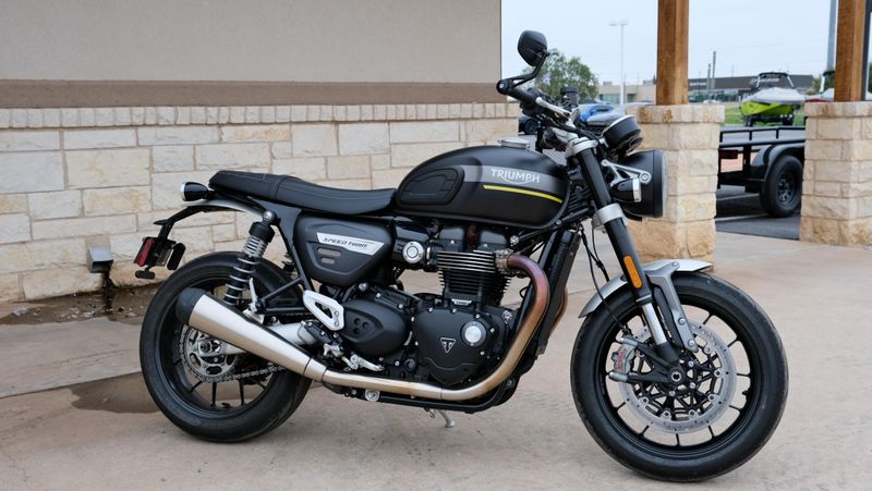 USED 2022 TRIUMPH SPEED TWIN 1200 Image 2
