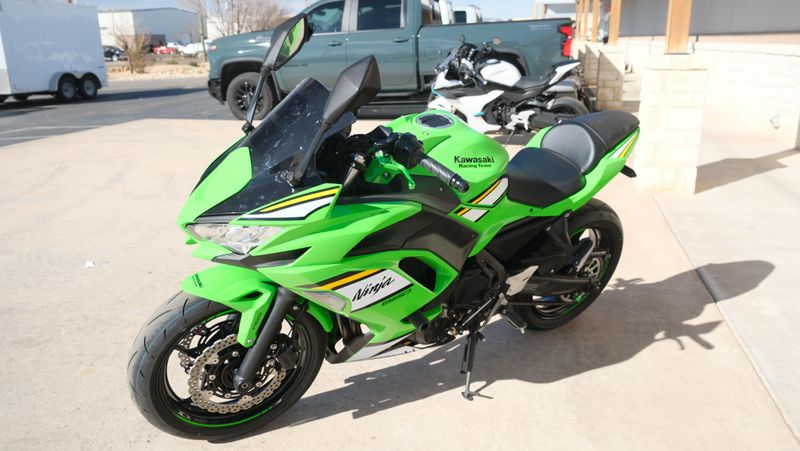 USED 2025 KAWASAKI NINJA 650 KRT EDITION ABS Image 7