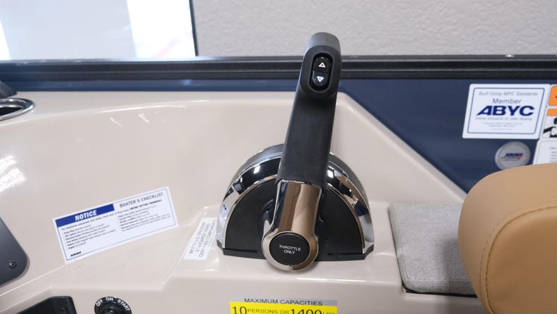 NEW 2026 CREST CONQUEST SE 200 CRUISE Image 13