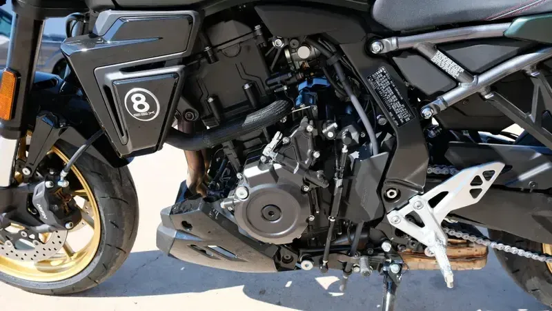 NEW 2026 SUZUKI GSX8TT Image 6