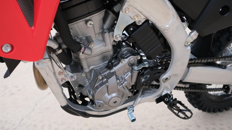 NEW 2027 HONDA CRF250R Image 13