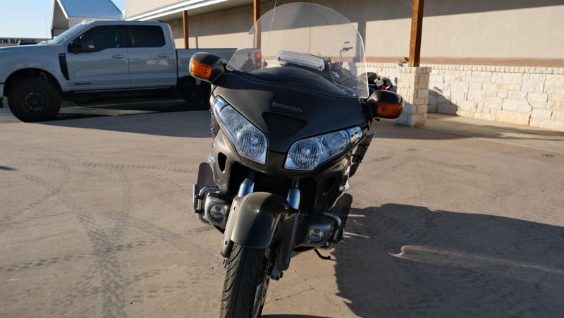 USED 2010 HONDA GOLD WING WITH AUDIO  COMFORT Image 7