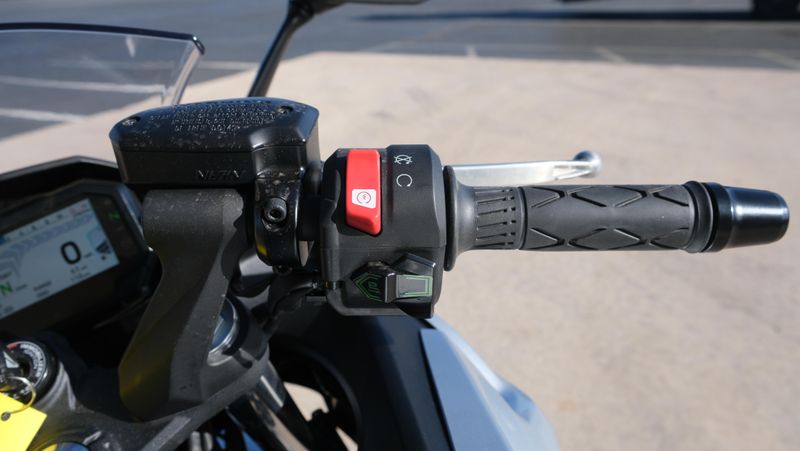 USED 2024 KAWASAKI NINJA 7 HYBRID ABS Image 18