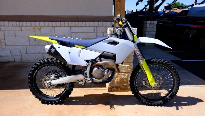 USED 2024 HUSQVARNA FC250 Image 2