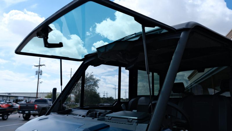NEW 2026 CAN-AM DEFENDER MAX LIMITED CAB HD11 Image 40