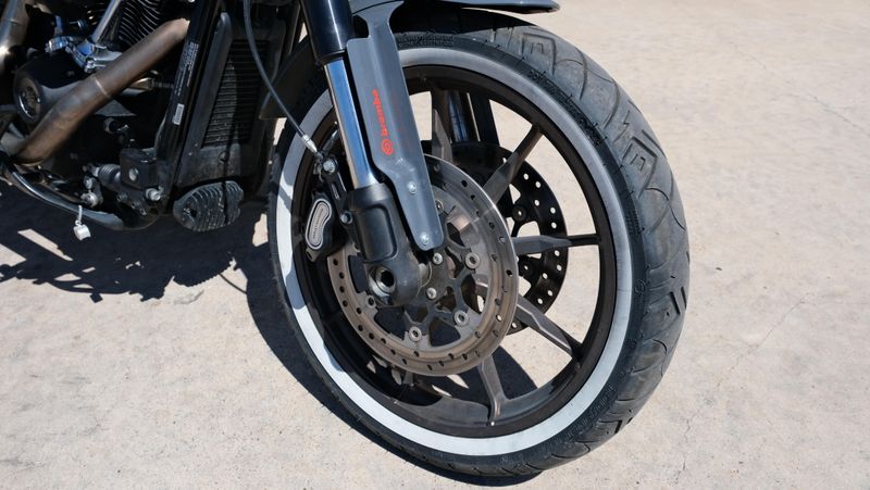 USED 2022 HARLEY SOFT TAIL LOWRIDER S Image 11