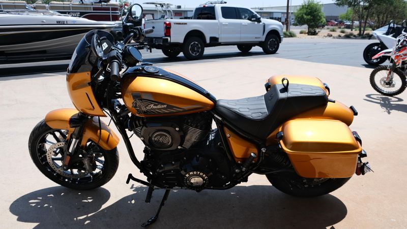 NEW 2026 INDIAN MOTORCYCLE SPORT CHIEF RT Image 6