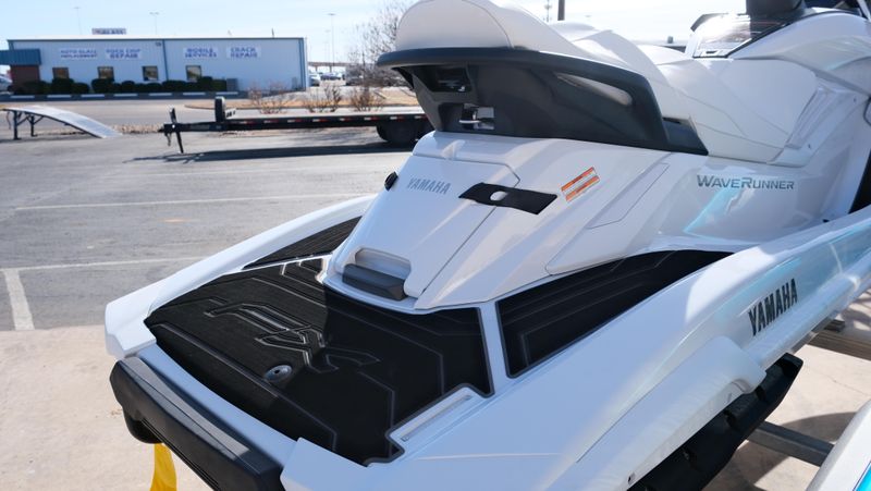 NEW 2026 YAMAHA FX CRUISER SVHO WITH AUDIO Image 12