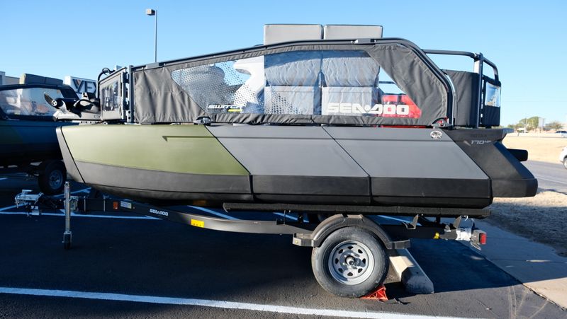 NEW 2026 SEADOO SWITCH FISH COMPACT 170HP WITH PAINTED TRAILER Image 1