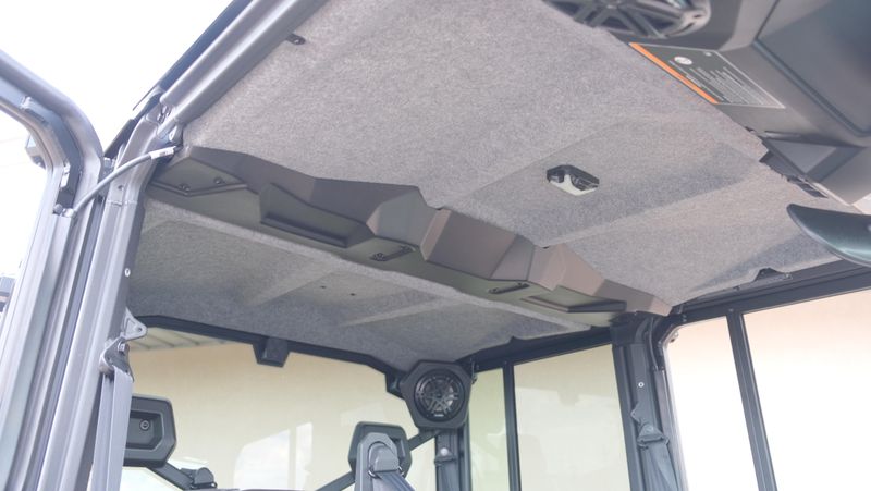 NEW 2026 CAN-AM DEFENDER MAX LIMITED CAB HD11 Image 12