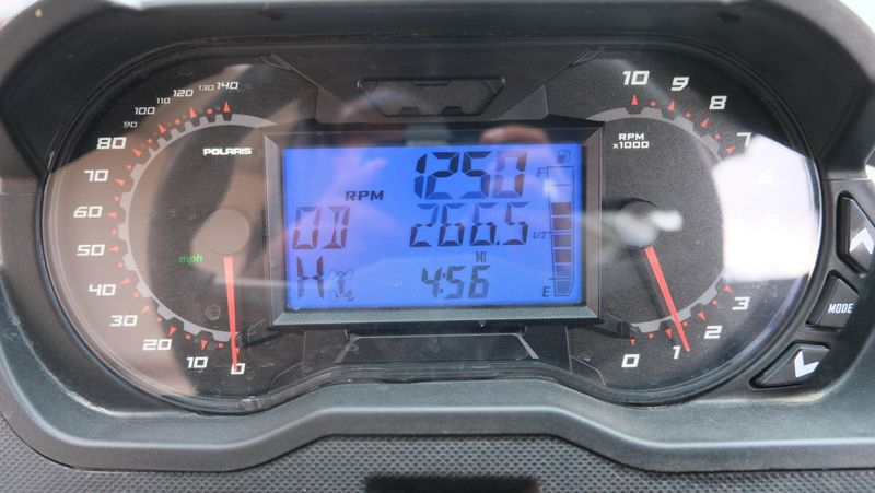 USED 2025 POLARIS RANGER CREW XP 1000 PREMIUM - STEALTH GREY Image 17