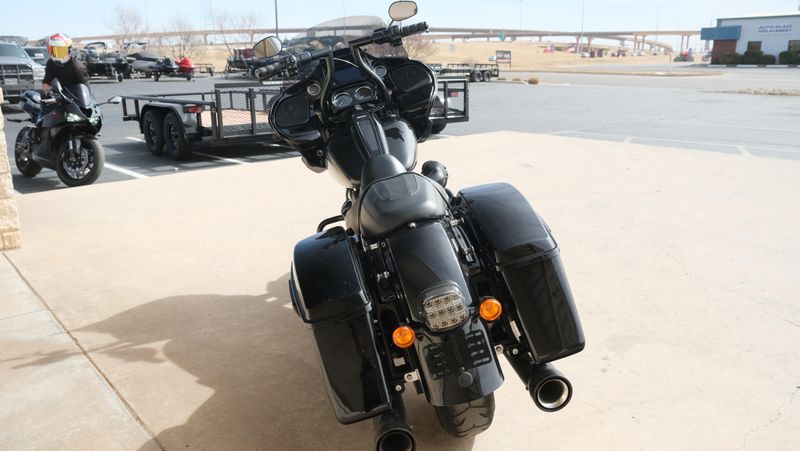 USED 2023 HARLEY ROAD GLIDE ST Image 4