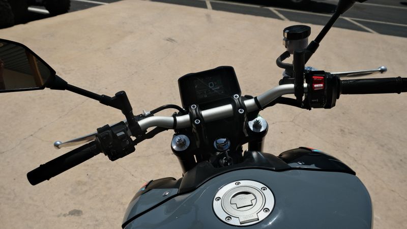 USED 2021 YAMAHA MT-09 Image 16