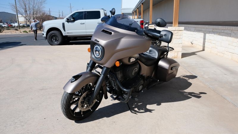 USED 2019 INDIAN MOTORCYCLE CHIEFTAIN DARK HORSE BRONZE SMOKE Image 7