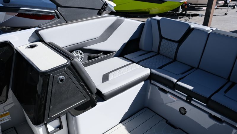 NEW 2026 YAMAHA 255XD Image 15