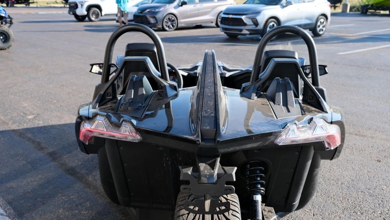 NEW 2025 POLARIS SLINGSHOT S AUTODRIVE JET BLACK Image 6