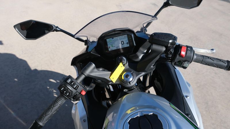 USED 2024 KAWASAKI NINJA 7 HYBRID ABS Image 17